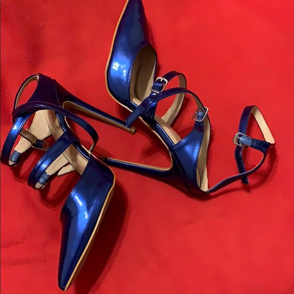 Shoes - Picture 6 of 6